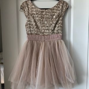 Adorable sequined cocktail dress